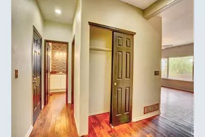 5869 Scenic Ave, Longmont, CO 80504 - Photo 15