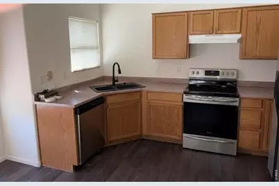 1104 Fall River Cir, Longmont, CO 80504 - Photo 5