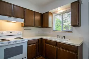 2437 Clearview Ave, Fort Collins, CO 80521 - Photo 3