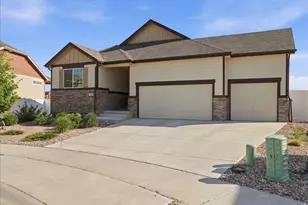4680 Mountain Sky Ct, Johnstown, CO 80534 - Photo 3
