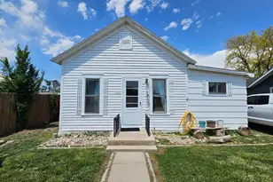 305 W 1st Ave, Iliff, CO 80736 - Photo 1