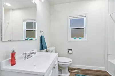 727 E 8th St, Loveland, CO 80537 - Photo 9