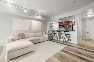 975 N Lincoln St, Denver, CO 80203 - Photo 3