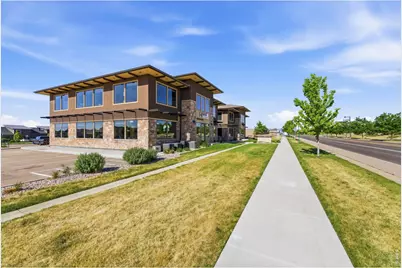 4702 Larimer Pkwy #101, Johnstown, CO 80534 - Photo 31