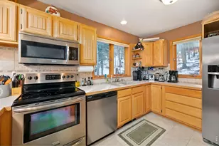 1655 Black Squirrel Dr, Estes Park, CO 80517 - Photo 11