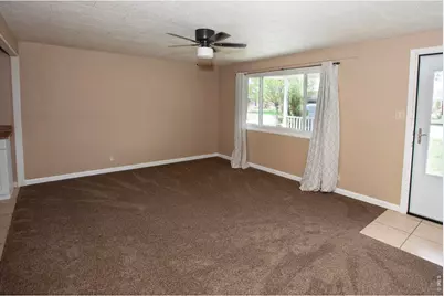 209 Villa Vista St, Sterling, CO 80751 - Photo 5