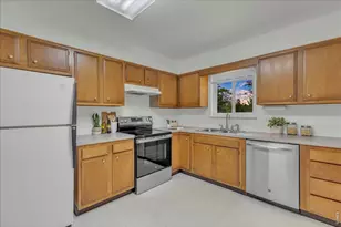 2652 Mountain View Ave, Longmont, CO 80503 - Photo 13