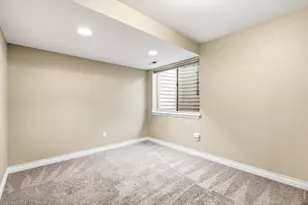 828 Kane Dr, Longmont, CO 80501 - Photo 23