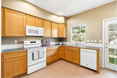 828 Kane Dr #33, Longmont, CO 80501 - Photo 9