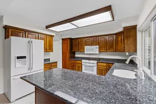 8018 E Phillips Cir, Centennial, CO 80112 - Photo 13