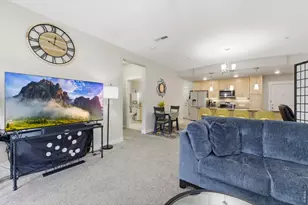 4642 Hahns Peak Dr, Loveland, CO 80538 - Photo 3