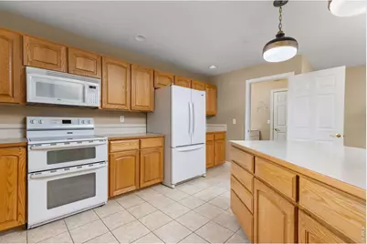 2058 35th Avenue Ct, Greeley, CO 80634 - Photo 5