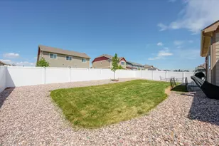 2584 Grizzly Pl, Johnstown, CO 80534 - Photo 43