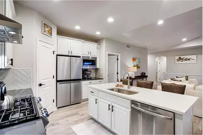 1380 S Kings Crown Dr, Milliken, CO 80543 - Photo 7