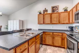 945 Maplebrook Dr, Windsor, CO 80550 - Photo 7