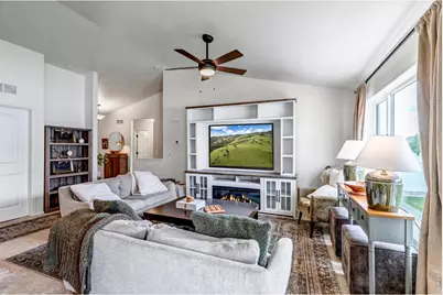 945 Maplebrook Dr, Windsor, CO 80550 - Photo 3