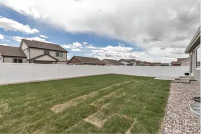 945 Maplebrook Dr, Windsor, CO 80550 - Photo 33