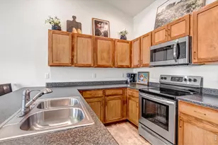 945 Maplebrook Dr, Windsor, CO 80550 - Photo 11