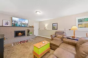 2637 Flintridge Pl, Fort Collins, CO 80521 - Photo 17
