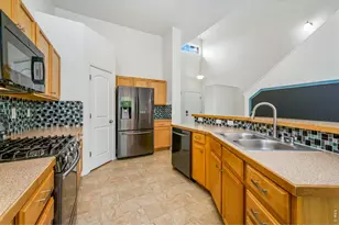 427 Pioneer Ln, Johnstown, CO 80534 - Photo 9