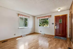 1038 Aspen St, Longmont, CO 80501 - Photo 3