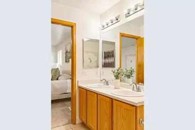 2366 E 109th Dr, Northglenn, CO 80233 - Photo 17
