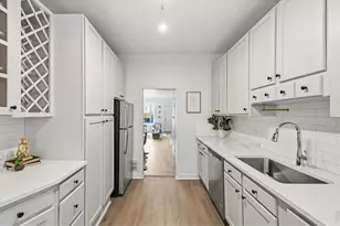 135 E 8th Ave, Denver, CO 80203 - Photo 11