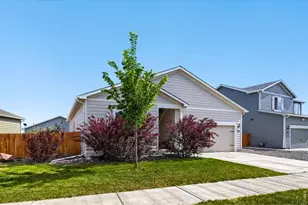 524 Evans Ave, Keenesburg, CO 80643 - Photo 3