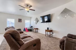 524 Evans Ave, Keenesburg, CO 80643 - Photo 5