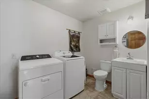 976 Sutton Ln, Estes Park, CO 80517 - Photo 29
