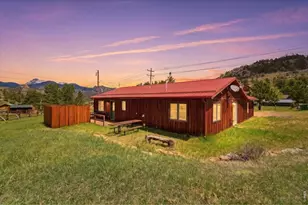 976 Sutton Ln, Estes Park, CO 80517 - Photo 39