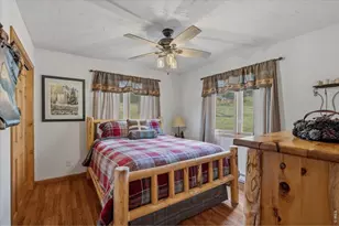 976 Sutton Ln, Estes Park, CO 80517 - Photo 23