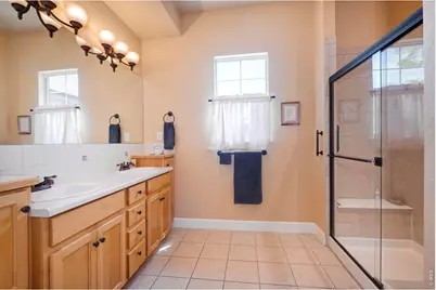 1379 Charles Dr #B-4, Longmont, CO 80503 - Photo 15
