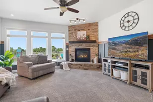 8744 Longs Peak Cir, Windsor, CO 80550 - Photo 3