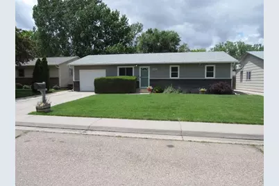 211 Gayle St, Fort Morgan, CO 80701 - Photo 1