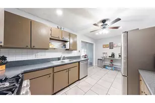 3028 W 6th St, Greeley, CO 80634 - Photo 9