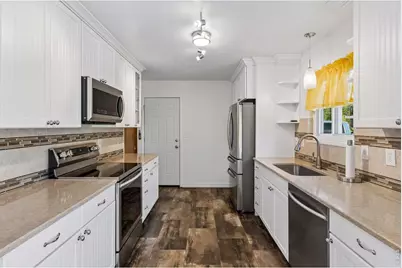 1905 W 23rd St, Loveland, CO 80538 - Photo 9