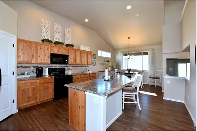 533 84th Ave Ct, Greeley, CO 80634 - Photo 9