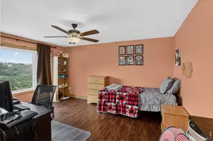 4905 Hilltop Dr, Fort Collins, CO 80526 - Photo 33