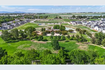 228 E 4th St, Berthoud, CO 80513 - Photo 33