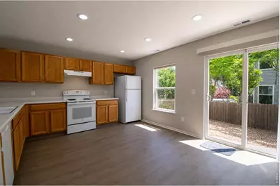3326 Warren Farm Dr, Fort Collins, CO 80526 - Photo 3