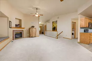 2517 Falcon Dr, Longmont, CO 80503 - Photo 9