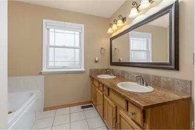 2517 Falcon Dr, Longmont, CO 80503 - Photo 17