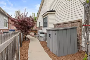 2517 Falcon Dr, Longmont, CO 80503 - Photo 41