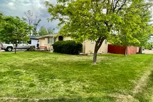 401 30th Ave Ct, Greeley, CO 80634 - Photo 3