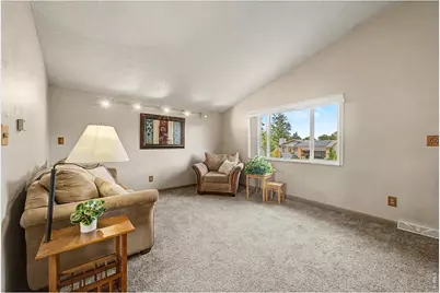 2421 34th Ave, Greeley, CO 80634 - Photo 5