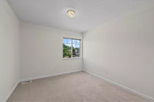1461 Clover Creek Dr, Longmont, CO 80503 - Photo 19