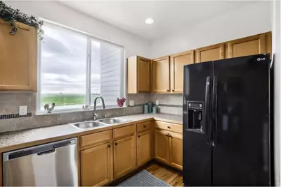 2402 Thoreau Dr, Fort Collins, CO 80524 - Photo 9
