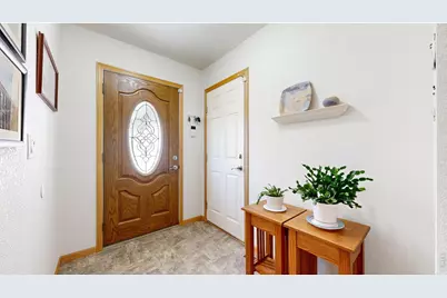 479 E 27th St, Loveland, CO 80538 - Photo 9