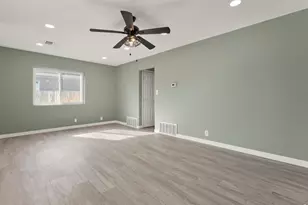 675 Knox Ct, Denver, CO 80204 - Photo 3